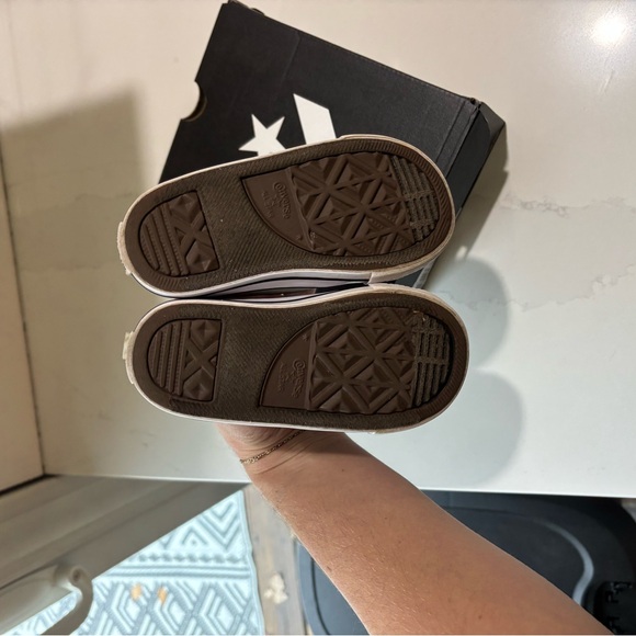 Toddler girl Converse - Picture 3 of 5